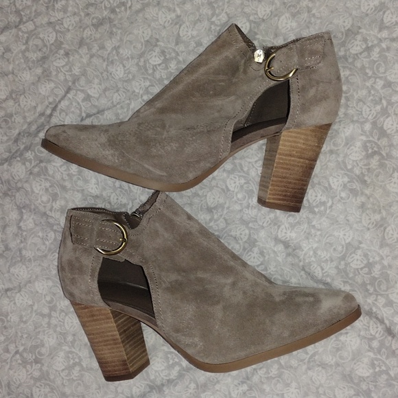 Franco Fortini Ellia Women’s Suede Cut Out Buckle Heel Ankle Booties Taupe Grey - Picture 3 of 5